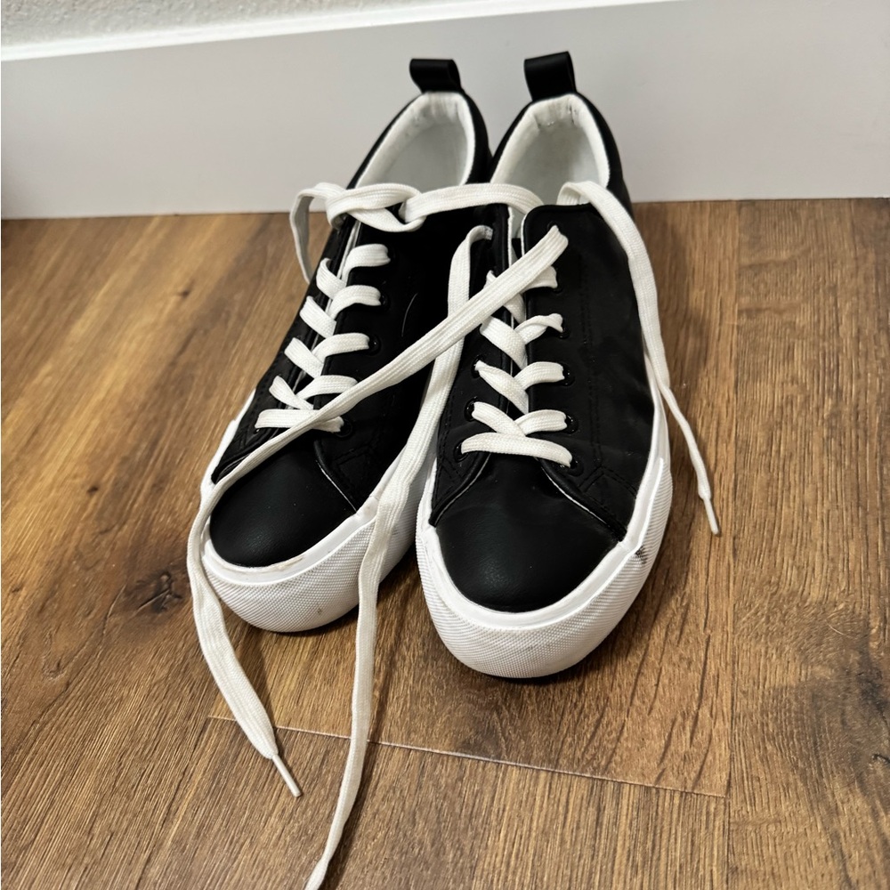 Black and White Women's platform Sneakers